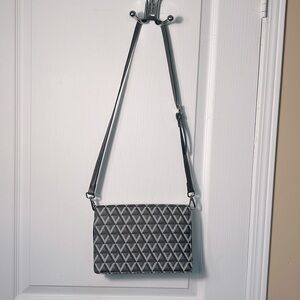 BENTLEY ESTELLE CROSSBODY BAG WALLET IN GRAY AND DARK GRAY COLOUR